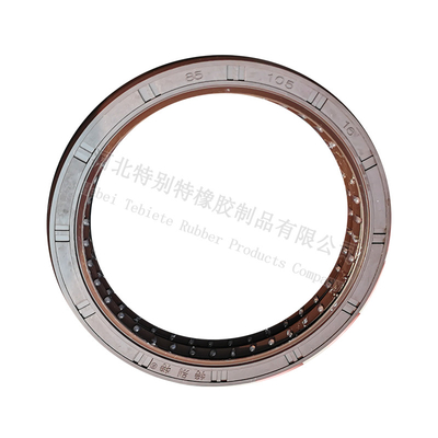 OEM DZ9112320183 ختم الزيت التفاضلي SINO HOWO 85 * 105 * 16 ، غطاء المطاط (نوع TC) .2 طبقات زيت SeaL